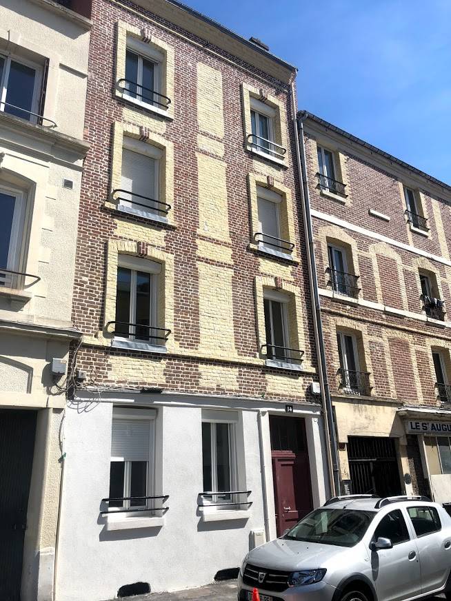 Rejointement de brique + Grésé Rpe en soubassement 